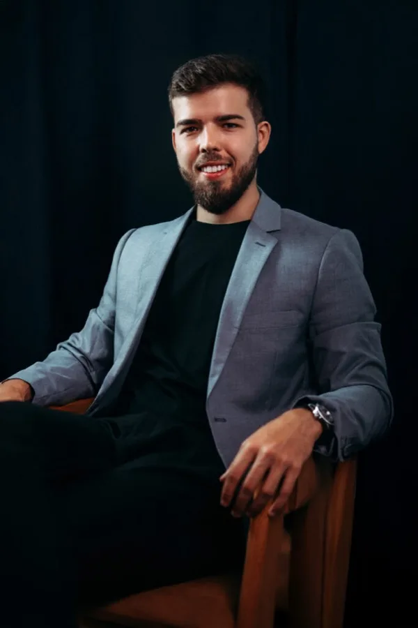 Dr. Naor Rios